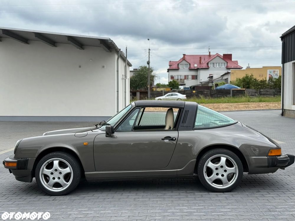 Porsche 911 - 10