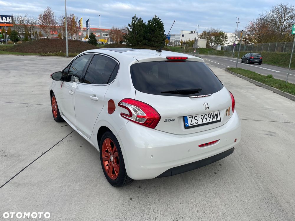 Peugeot 208 e-HDi 115 Stop&Start Allure - 5