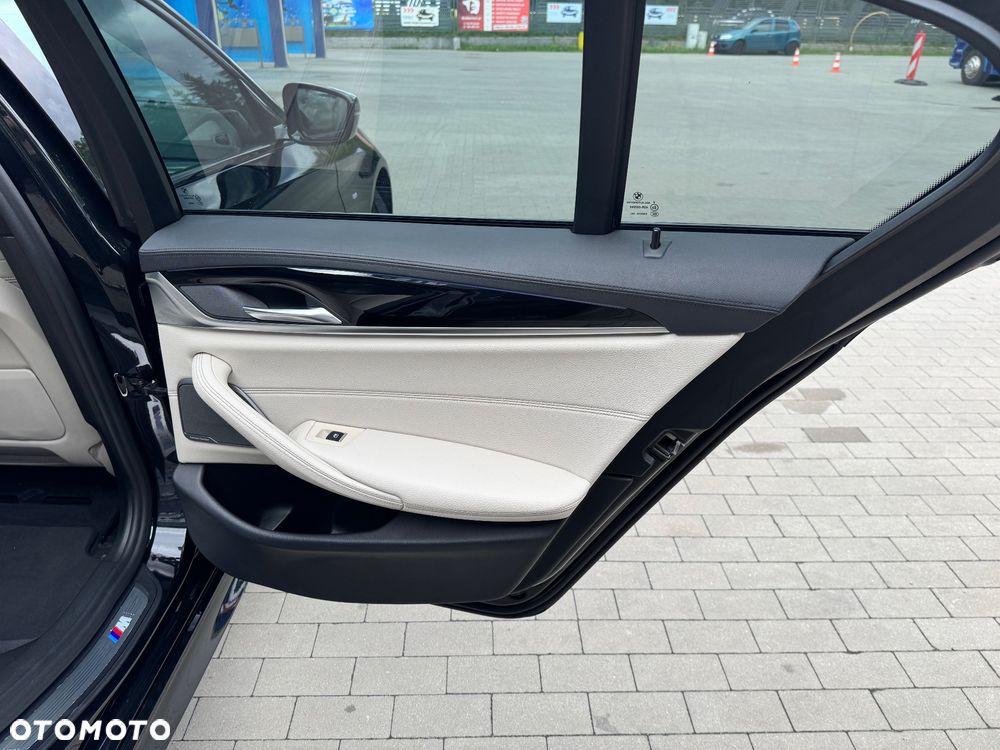 BMW Seria 5 525d - 15