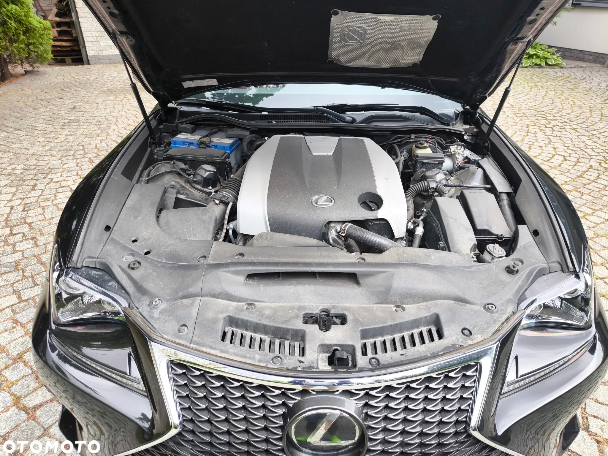 Lexus RC - 21