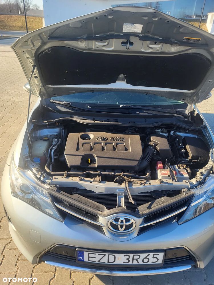 Toyota Auris 1.6 Prestige - 3