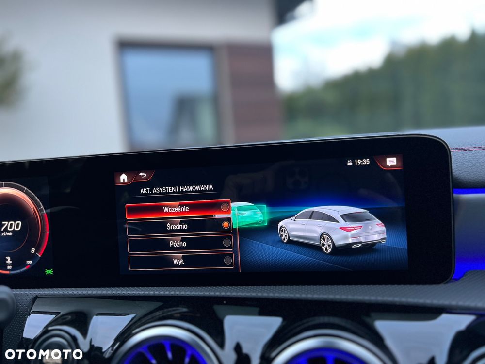 Mercedes-Benz CLA 250 4-Matic AMG Line 7G-DCT - 34