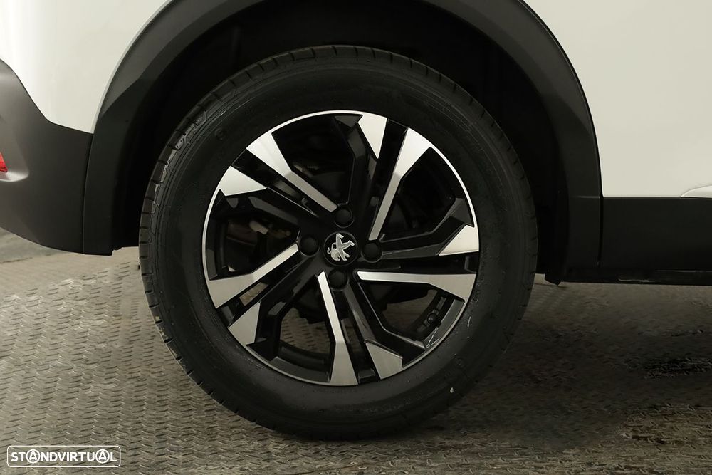 Peugeot 2008 1.2 PureTech Allure Pack EAT8 - 5