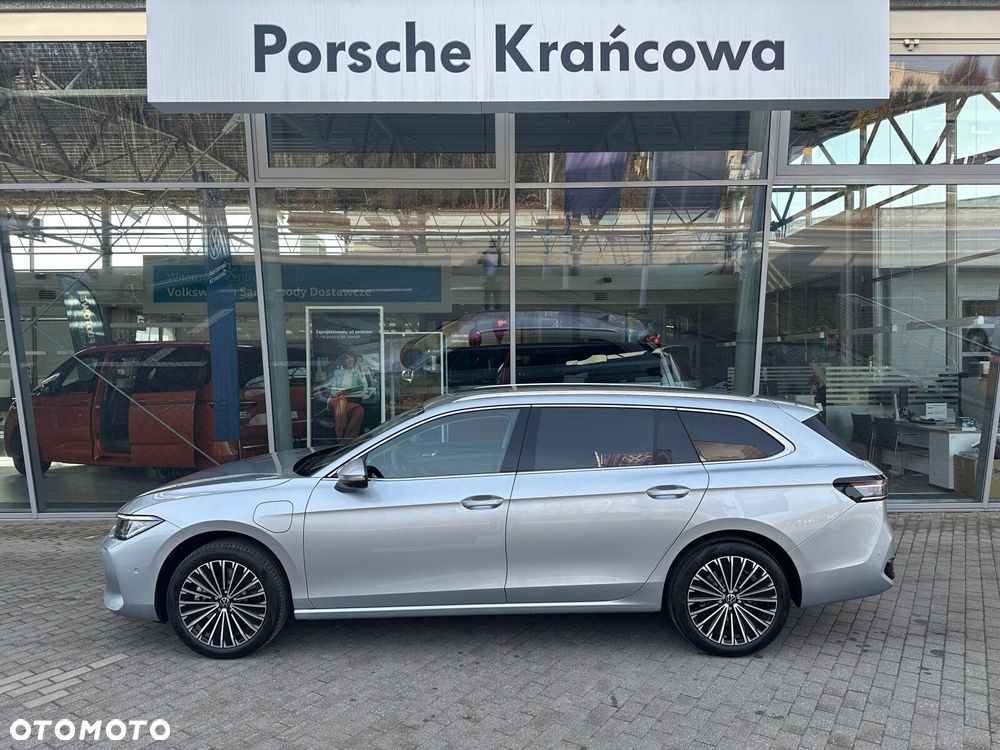 Volkswagen Passat - 5