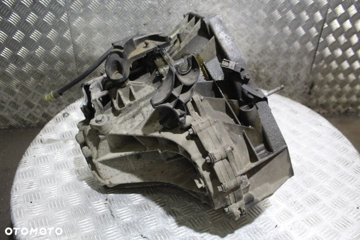 SKRZYNIA BIEGÓW RENAULT MEGANE III 1.6 - 3