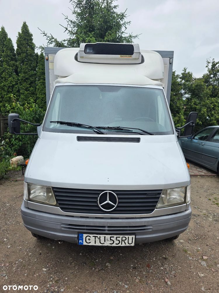 Mercedes-Benz SPRINTER - 1