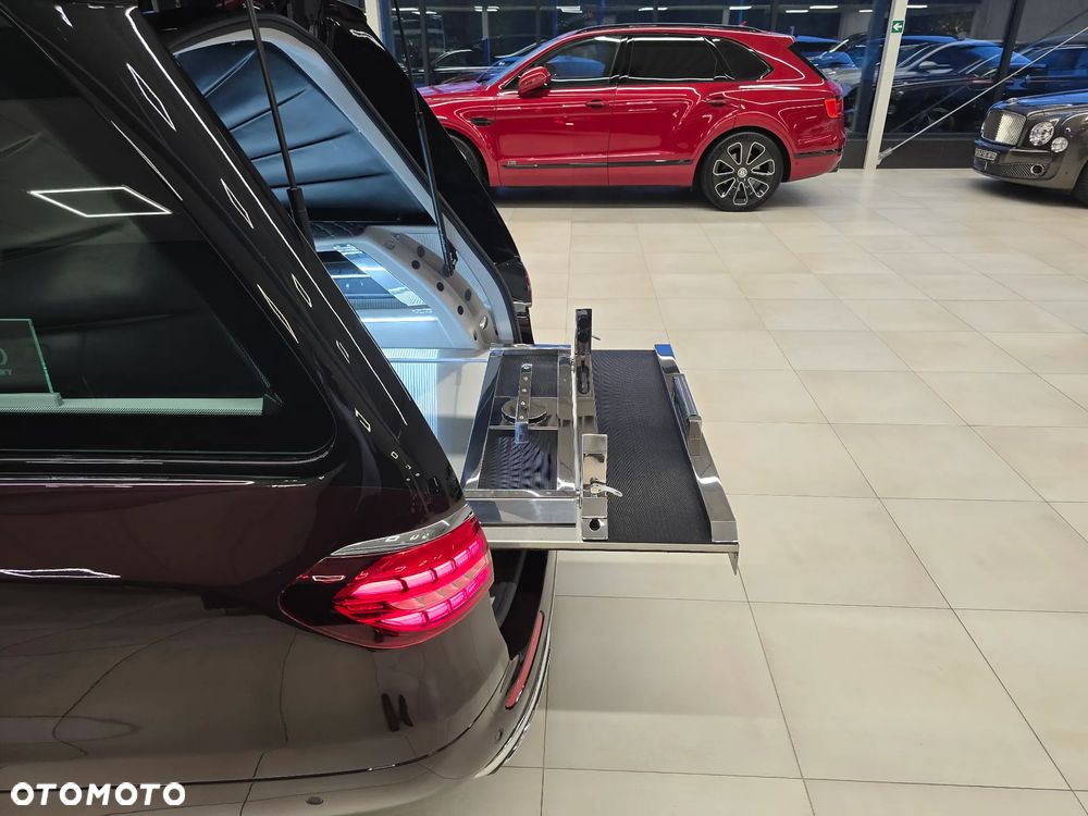 Mercedes-Benz Klasa E 200 Exclusive - 13