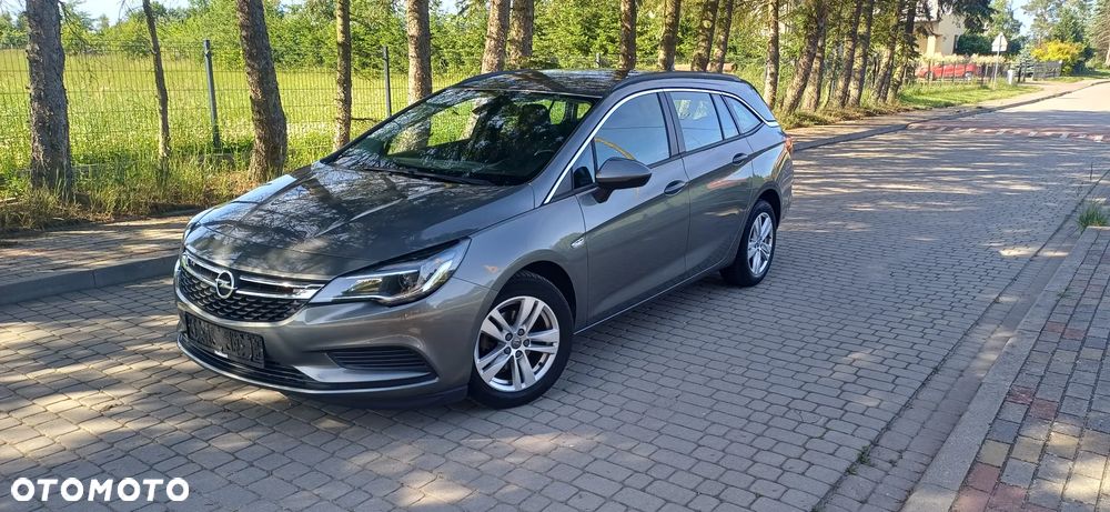 Opel Astra 1.6 D (CDTI DPF ecoFLEX) Start/Stop Edition - 1