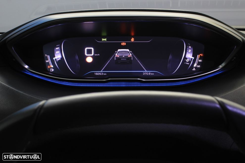 Peugeot 5008 1.2 PureTech Allure Pack - 16