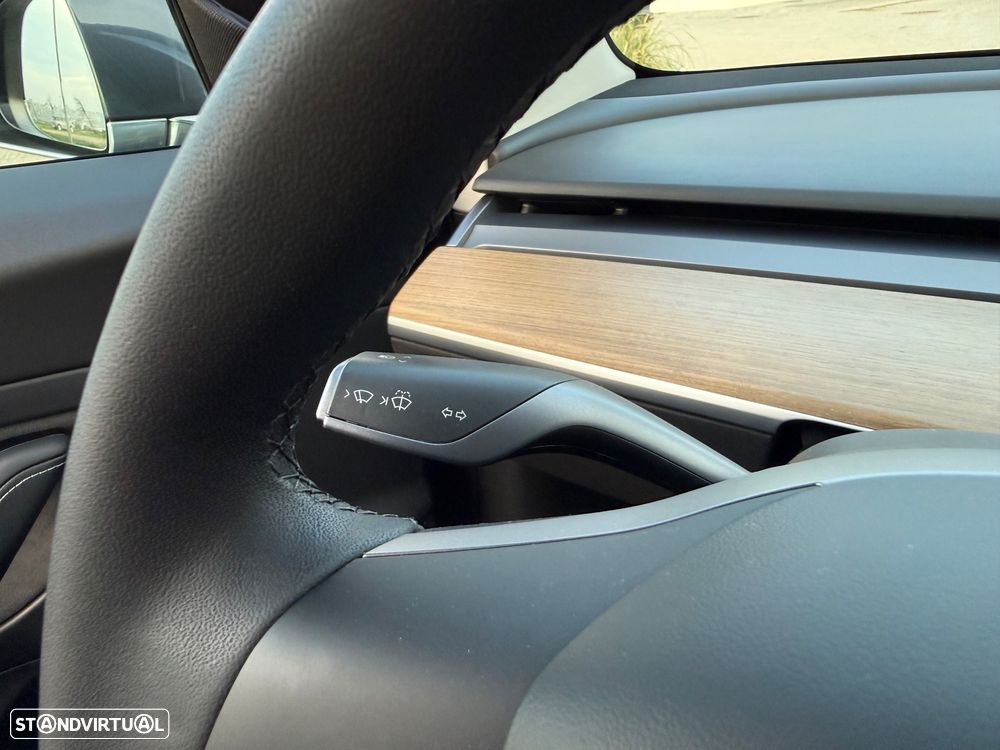 Tesla Model 3 Standard Range Plus RWD - 24