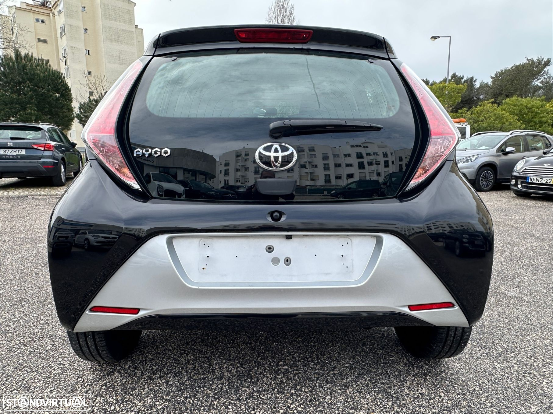 Toyota Aygo 1.0 X-Play Plus MM - 4