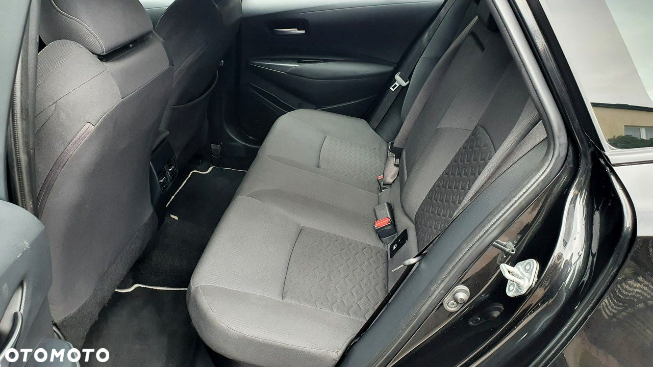 Toyota Corolla 1.8 Hybrid Comfort - 18