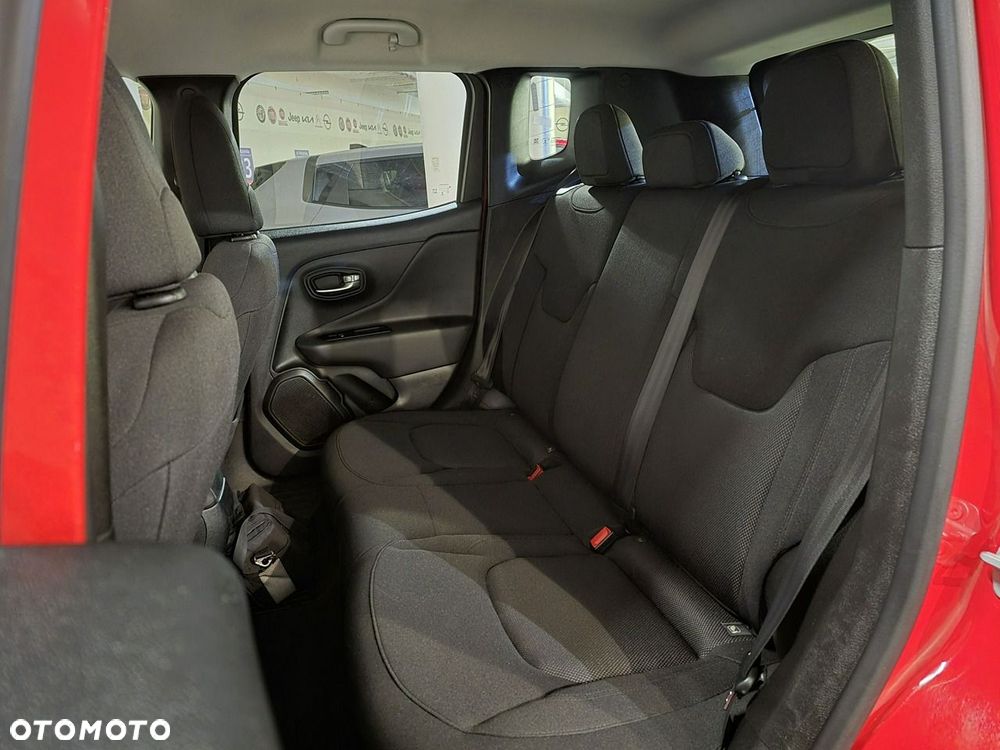 Jeep Renegade - 15
