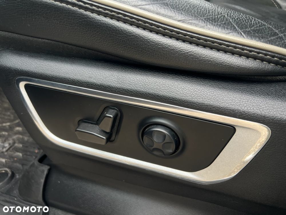 RAM 1500 Crew Cab Laramie - 30