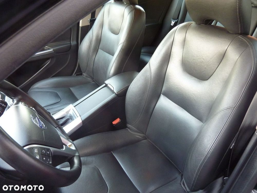 Volvo V60 - 11