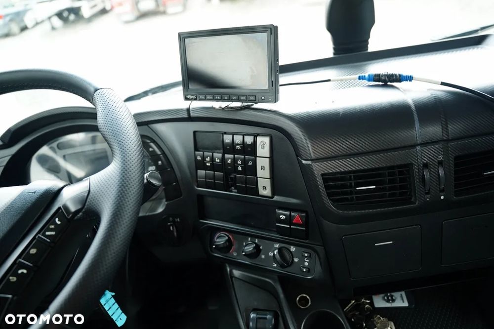 Iveco STRALIS 420 / 6x2 / SKRZYNIOWY - 7,1 M / HDS PALFINGER PK- 23001- EH E- 17 M / MAX UDŹWIG 5 600 KG / OŚ PODNOSZONA I SKRĘTNA / EURO 6 - 30