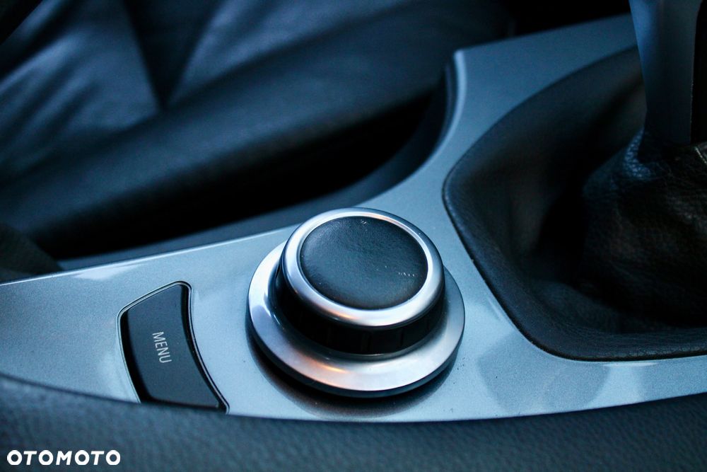 BMW Seria 5 520d Edition Exclusive - 14