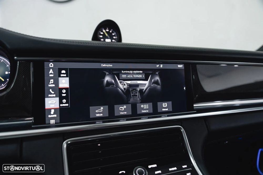 Porsche Panamera Sport Turismo 4 E-Hybrid Edition 10 Anos - 39