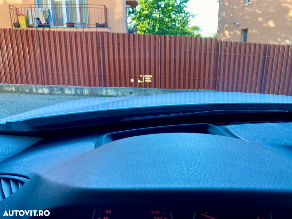 BMW Seria 3 320d Aut. - 22