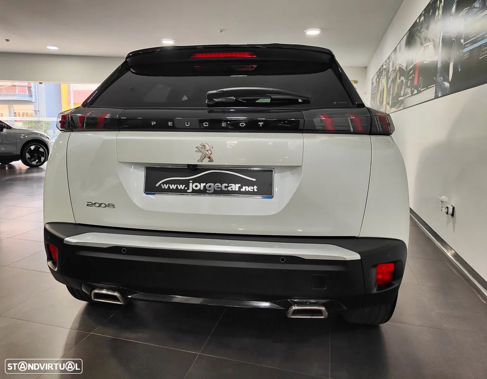 Peugeot 2008 1.2 PureTech Allure - 22