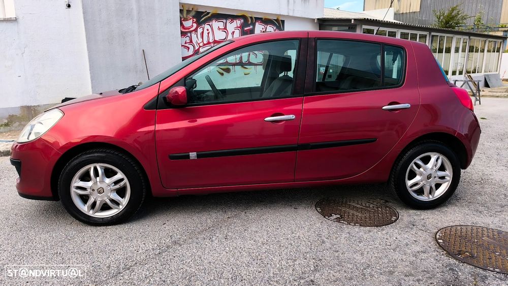 Renault Clio 1.2 16V Confort Privilège - 41
