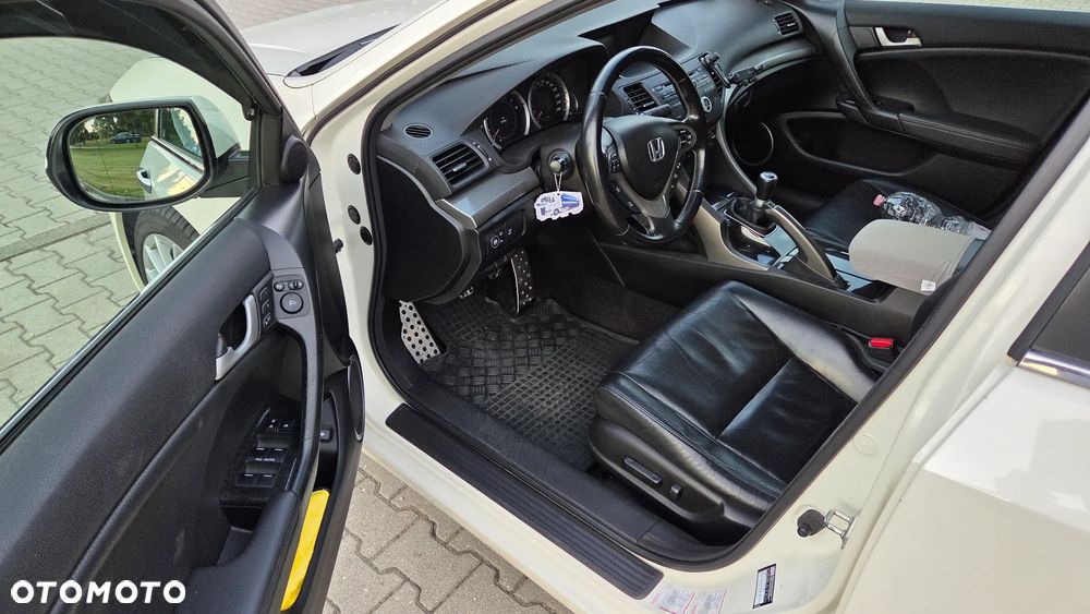 Honda Accord 2.0 Executive - 7