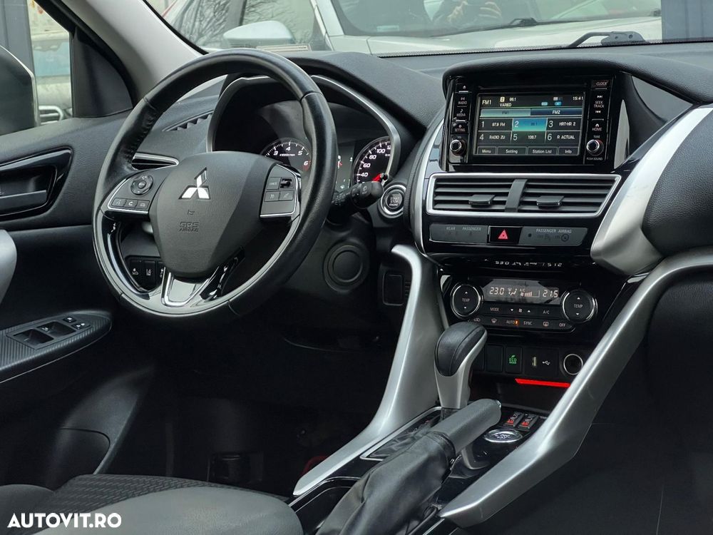 Mitsubishi Eclipse-Cross 1.5-litre 16-valve DOHC MIVEC 4X4 Invite+ Aut. - 8