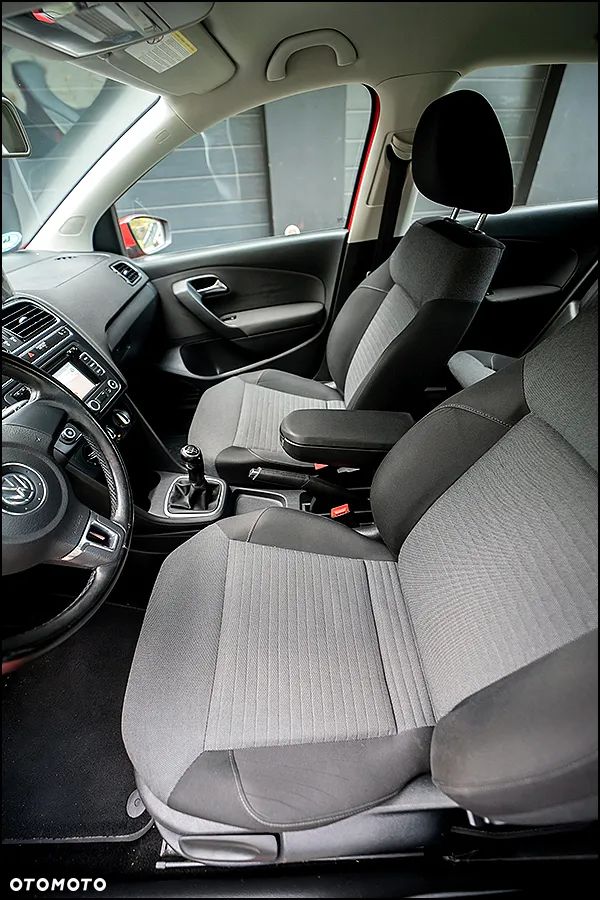 Volkswagen Polo 1.2 12V Comfortline - 32