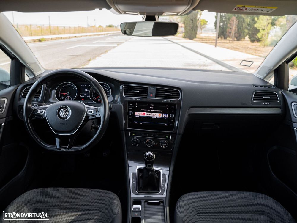 VW Golf Variant 1.6 TDi Confortline - 13