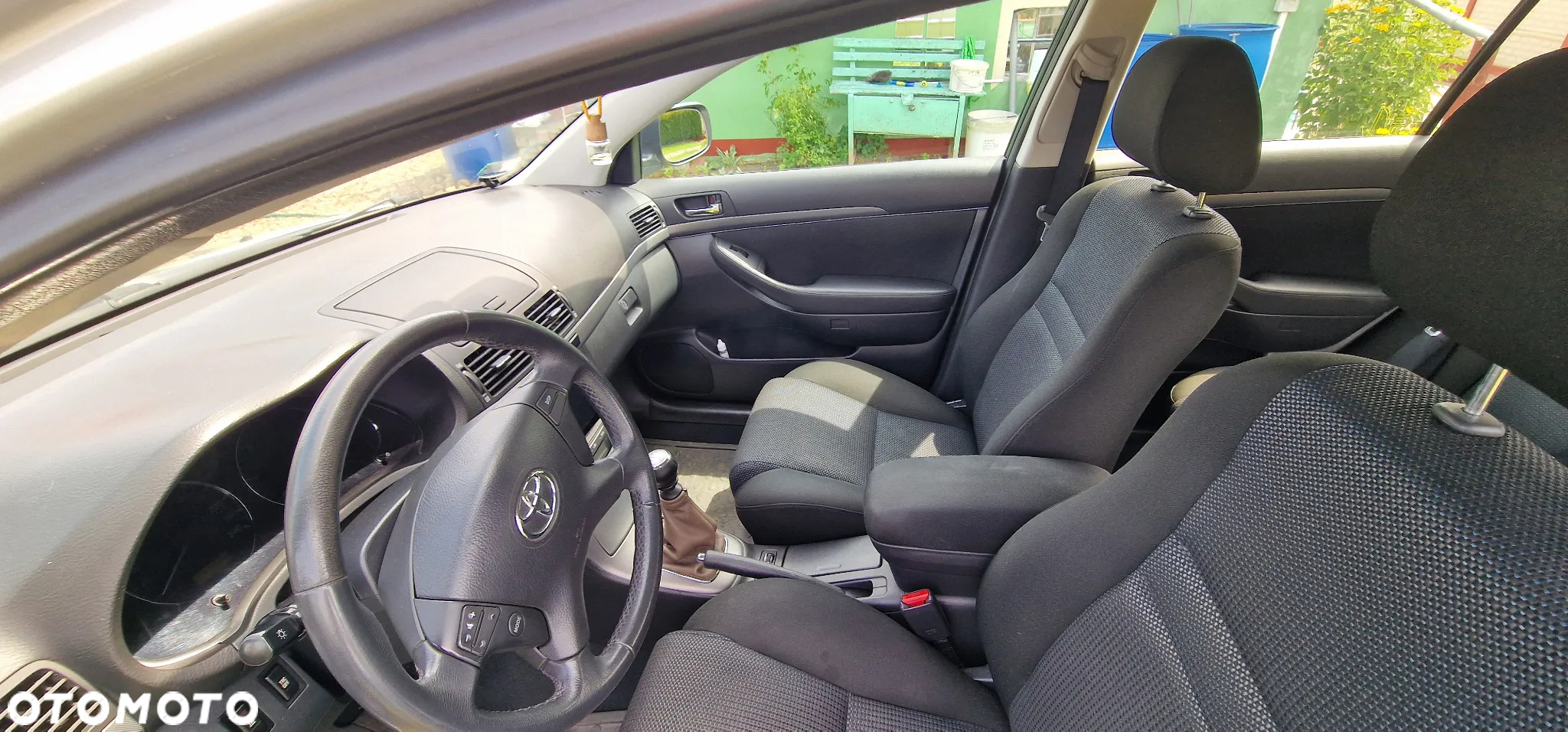 Toyota Avensis 2.0 D-4D Sol - 15