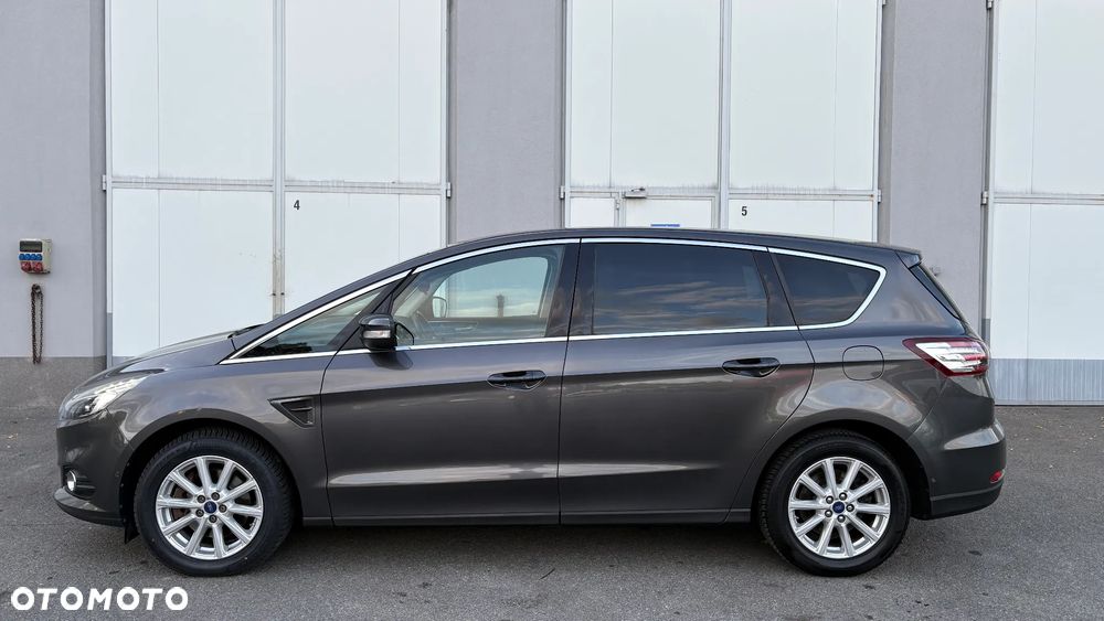 Ford S-Max - 24