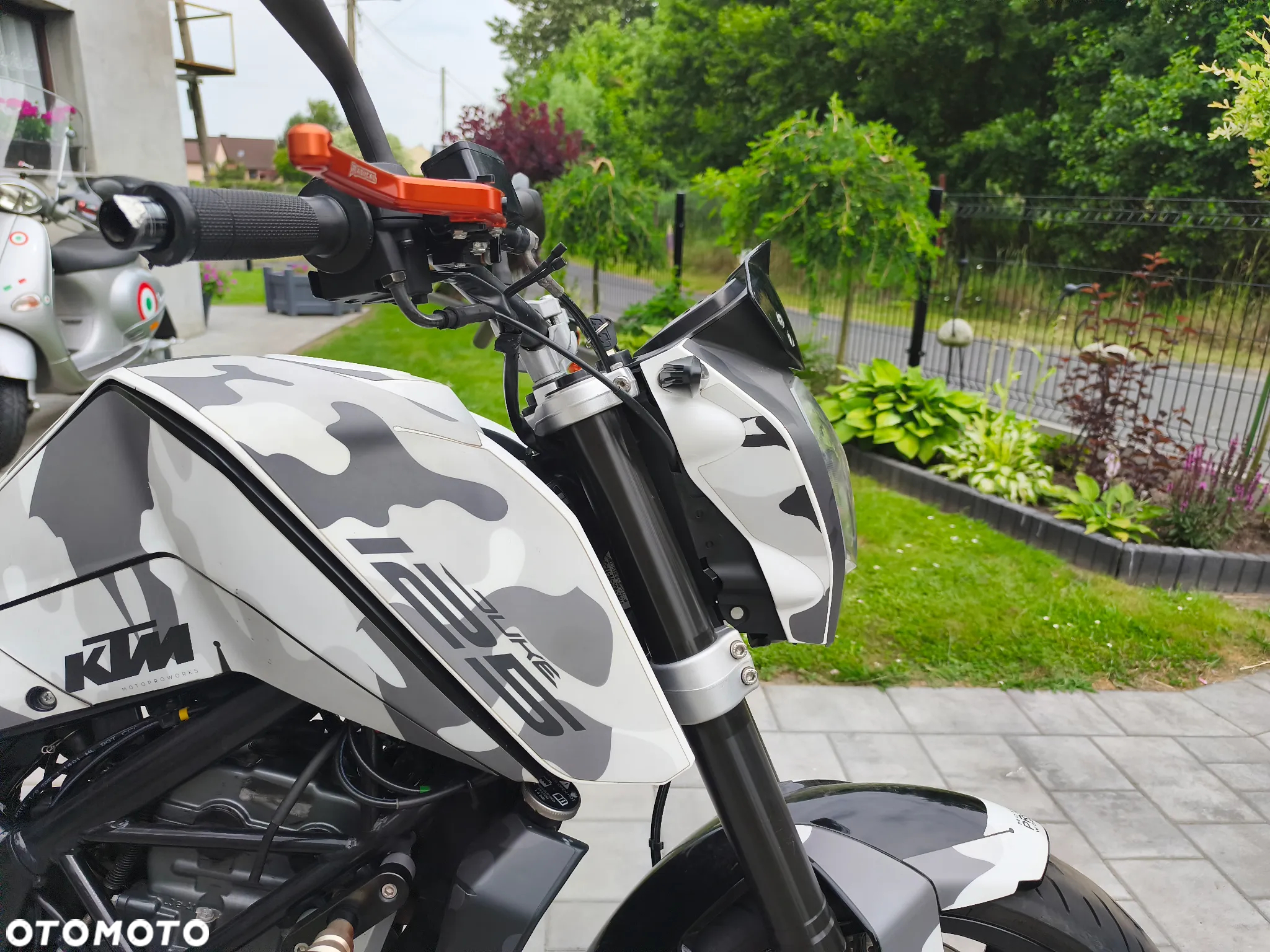 KTM Duke - 18