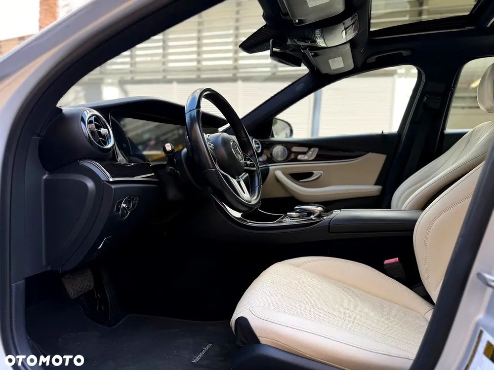 Mercedes-Benz Klasa E 300 9G-TRONIC Night Edition - 7