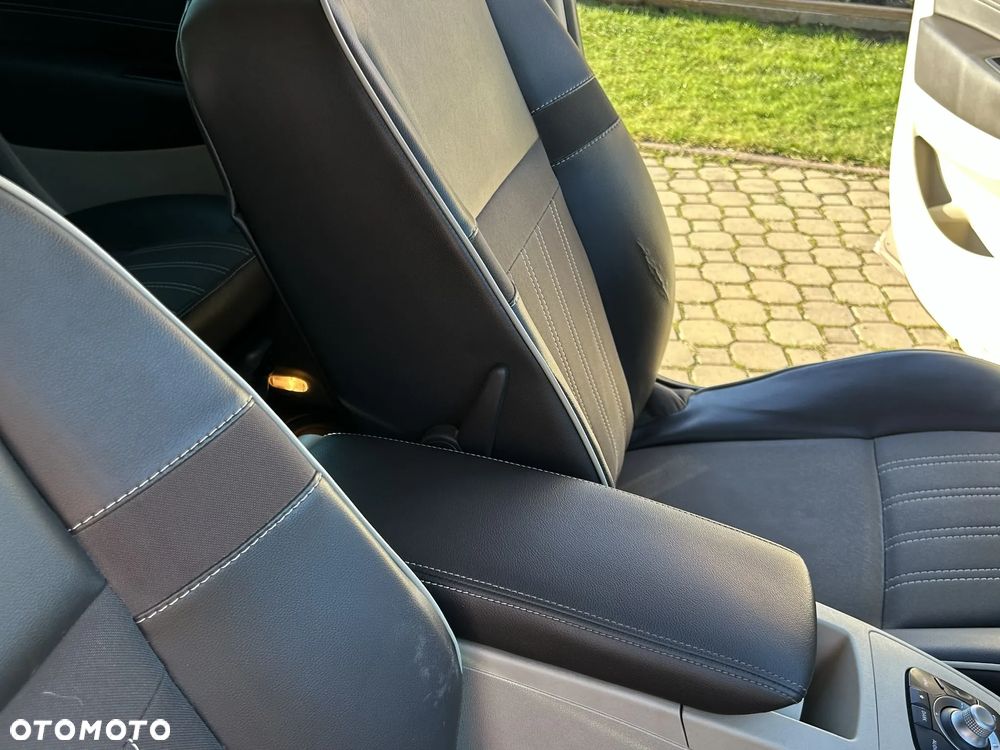 Renault Scenic 1.6 dCi Energy Privilege - 8