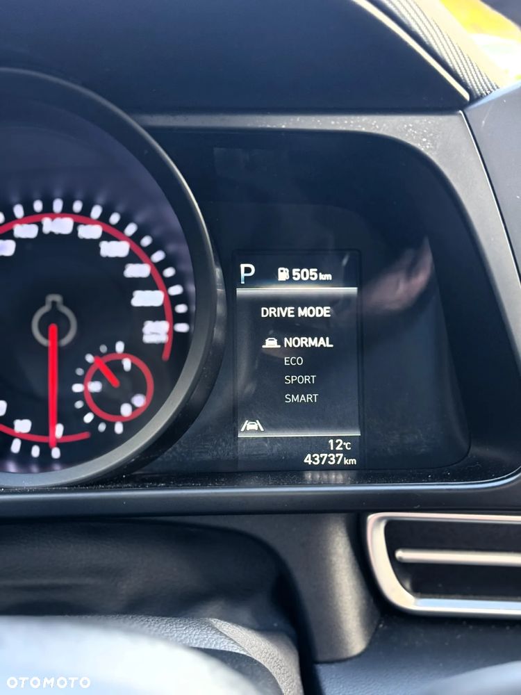 Hyundai Elantra 1.6 Smart CVT - 24