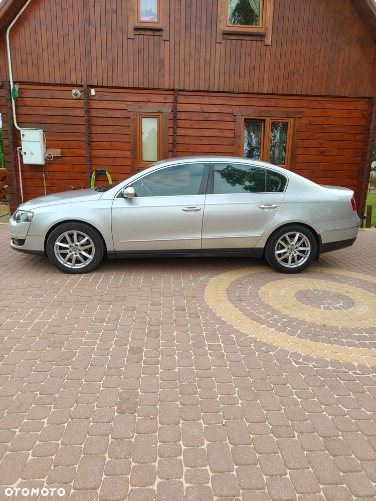 Volkswagen Passat 2.0 TDI DPF Highline - 2