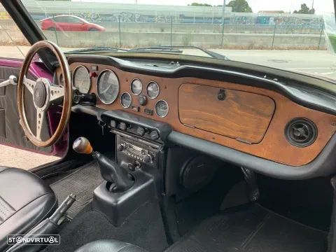 Triumph TR6 - 13