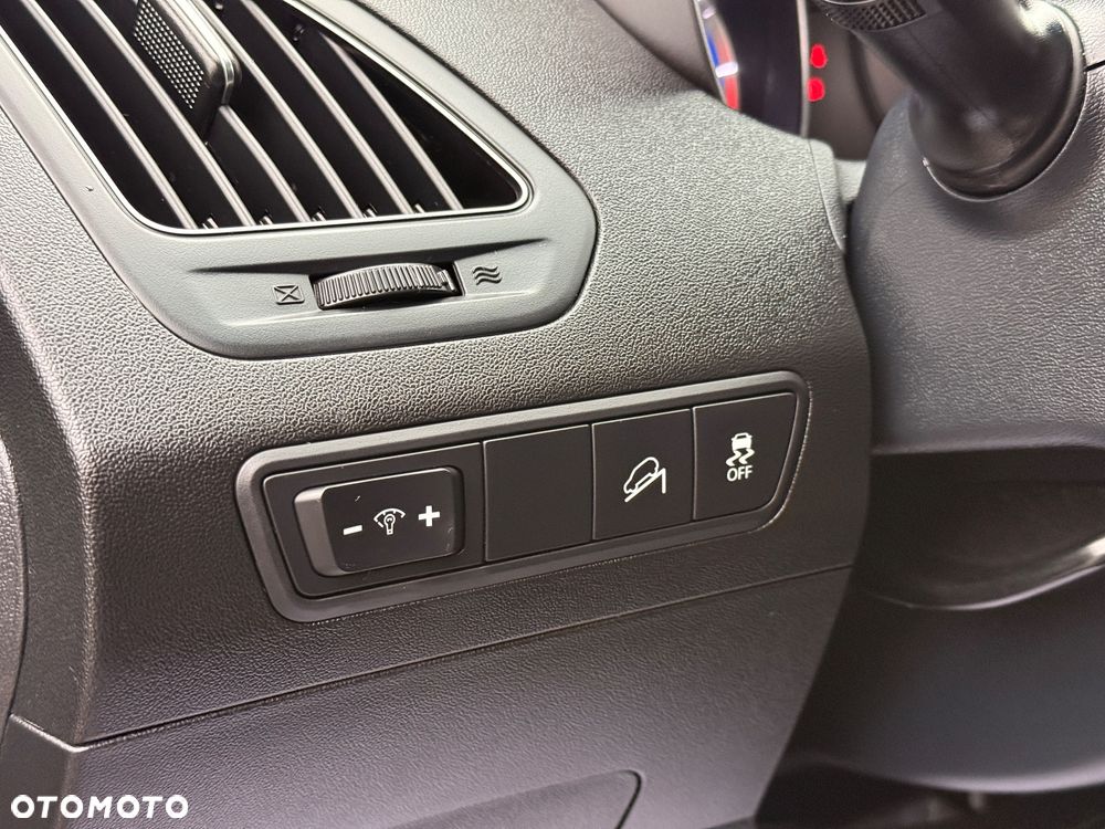 Hyundai ix35 1.6 2WD Fifa World Cup Edition - 20