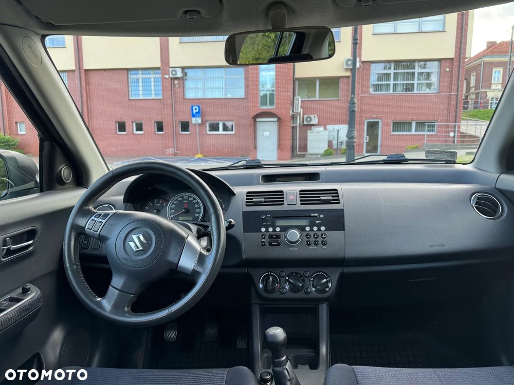 Suzuki Swift - 16