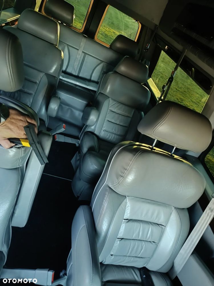 Chevrolet Express - 5