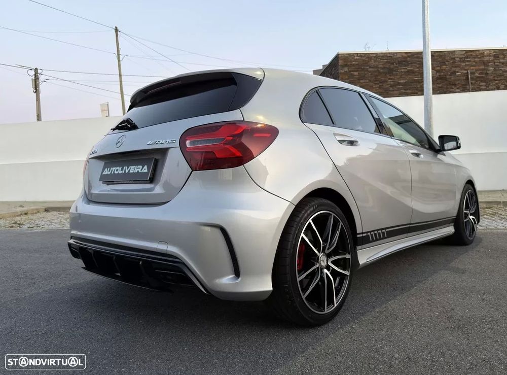 Mercedes-Benz A 220 d 7G-DCT AMG Line - 4
