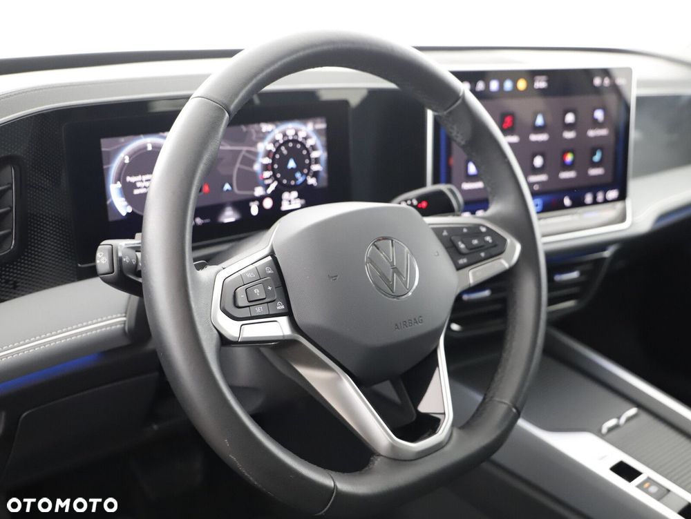 Volkswagen Passat - 14