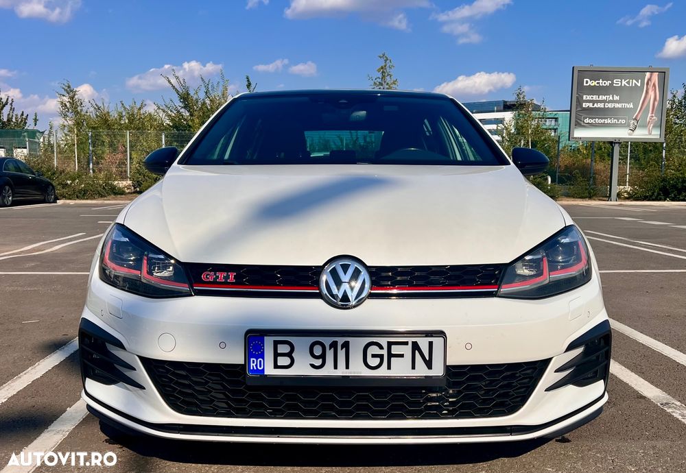 Volkswagen Golf 2.0 TSI DSG GTI - 3