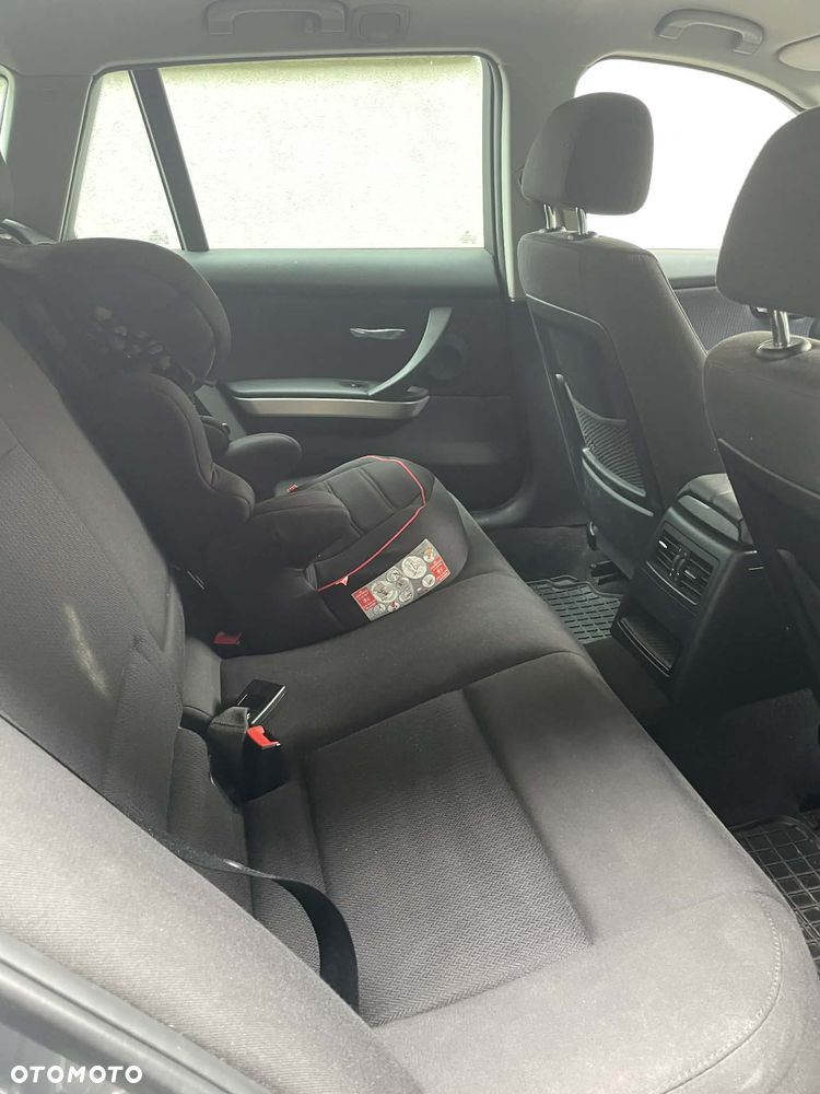 BMW Seria 3 318d DPF - 9