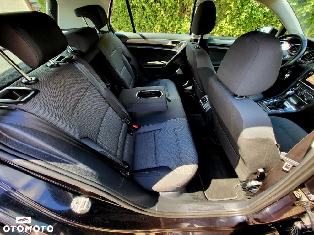 Volkswagen Golf - 8