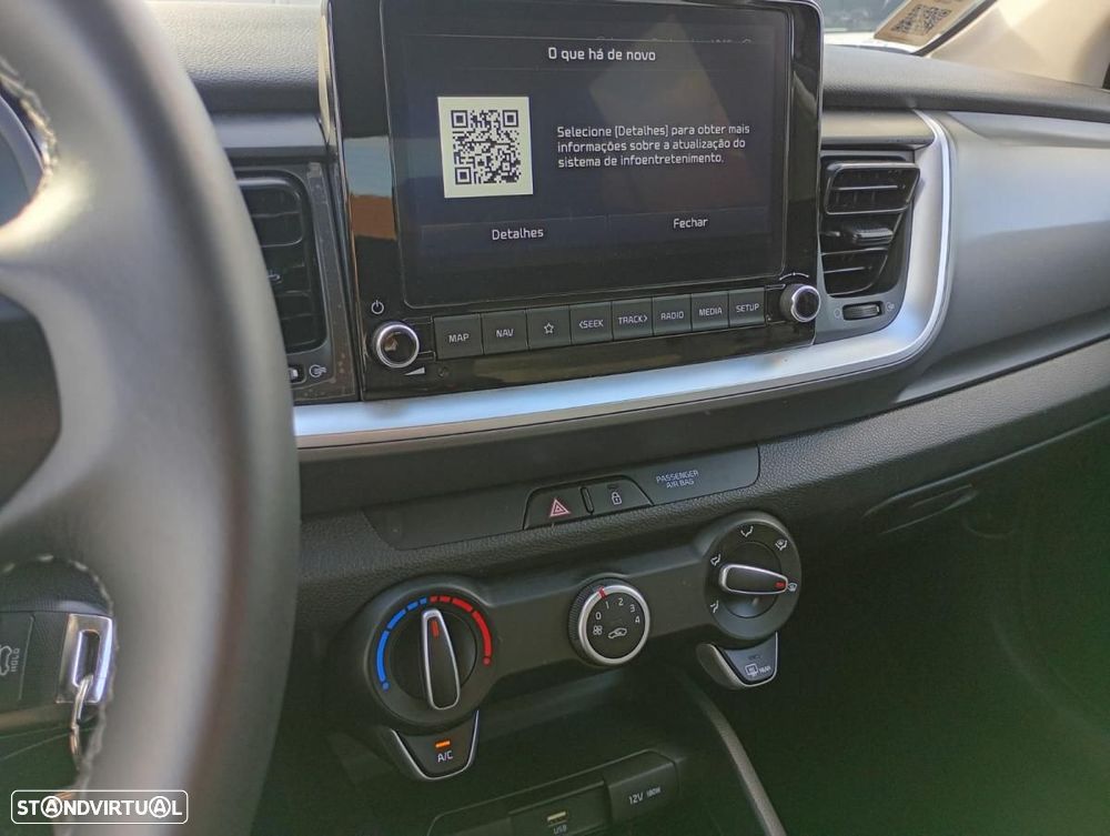 Kia Stonic 1.2 MPi Dynamic - 12