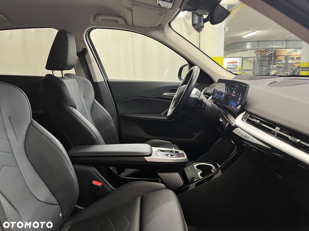 BMW X1 xDrive20d mHEV - 38