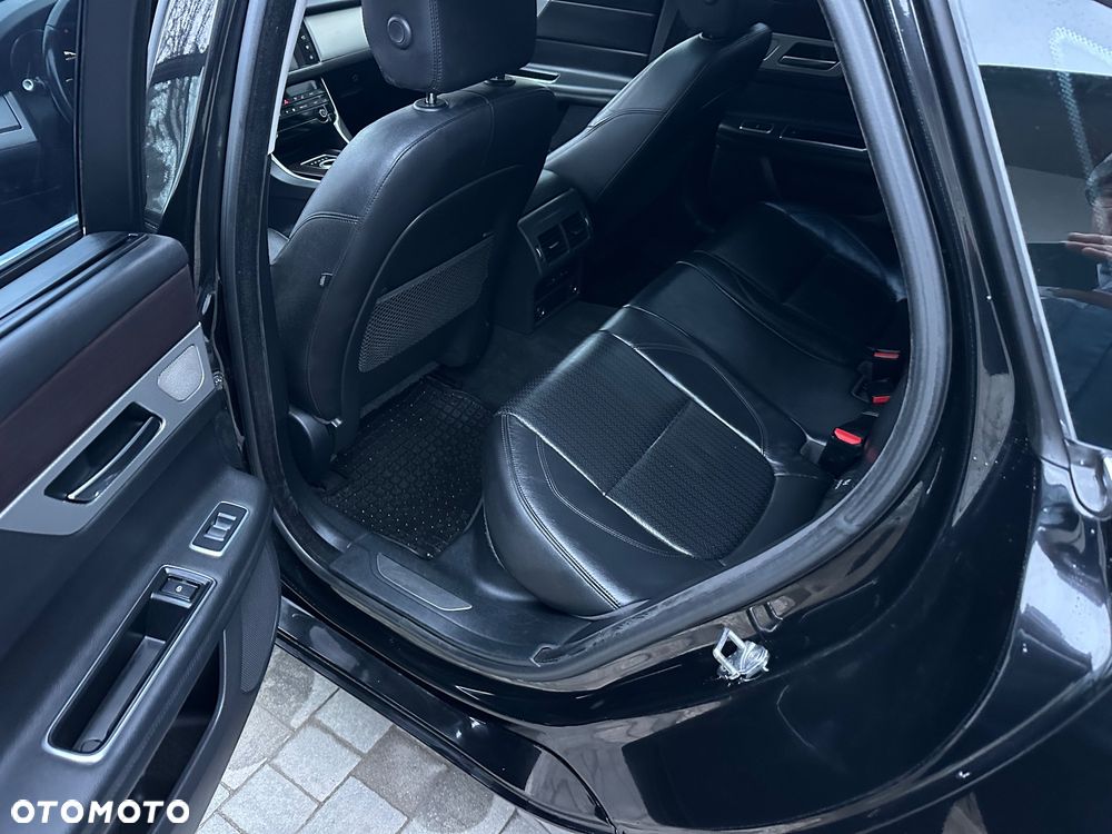 Jaguar XF 2.0 i4D Prestige - 23