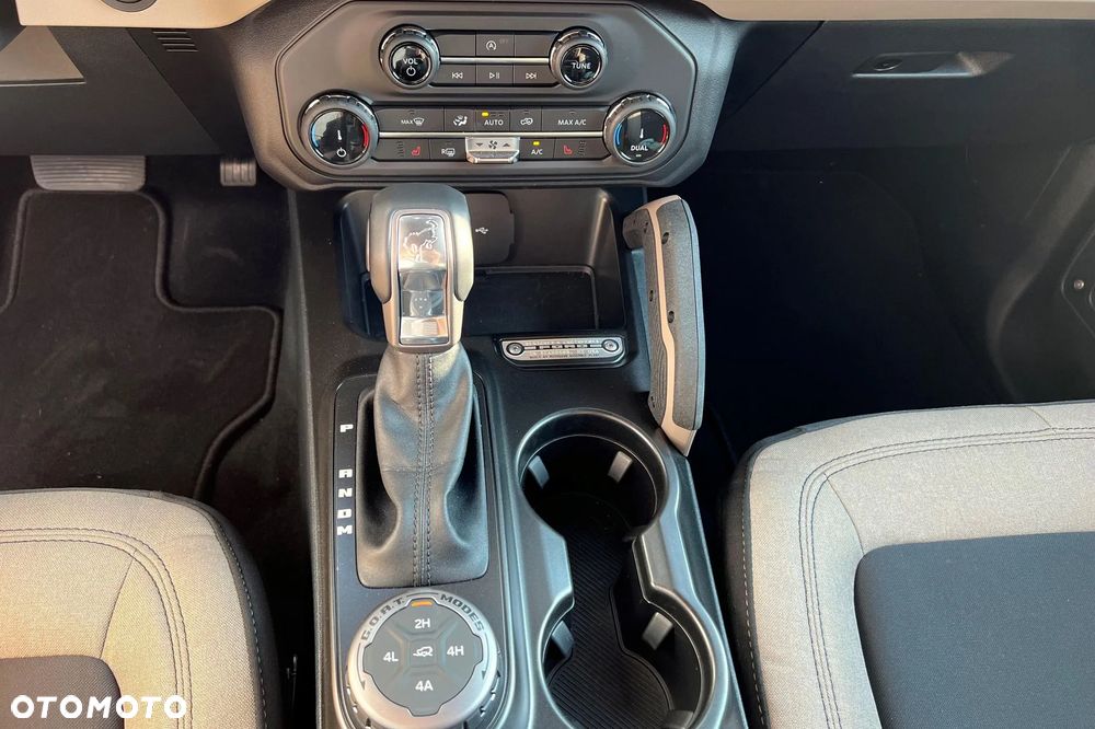Ford Bronco 2.7 EcoBoost 4WD Outer Banks - 17
