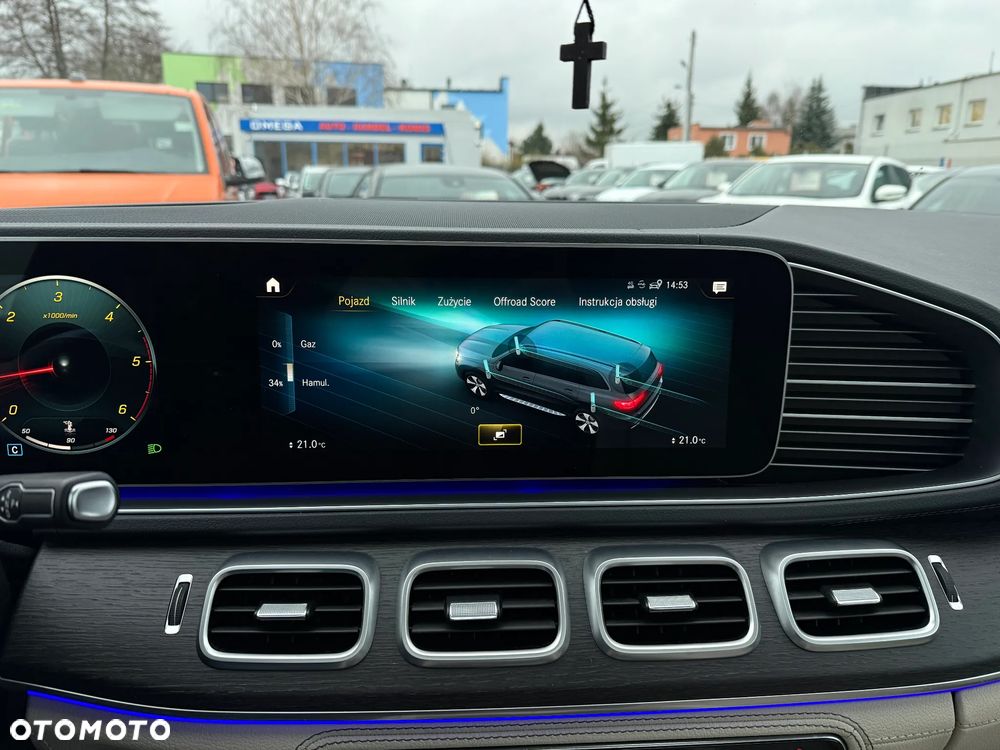 Mercedes-Benz GLS - 34